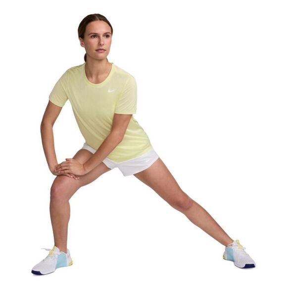 Nike Dri-FIT Legend Lightweight T-Shirt NWT - Picture 8 of 8